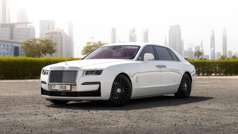 Rolls Royce Rental Dubai | Luxury Rolls Royce Hire in Dubai
