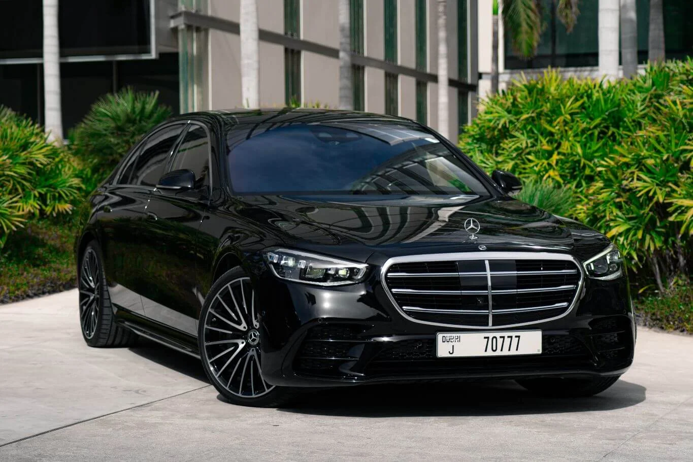 Business Car Rental Dubai | Executive & Corporate Car Hire